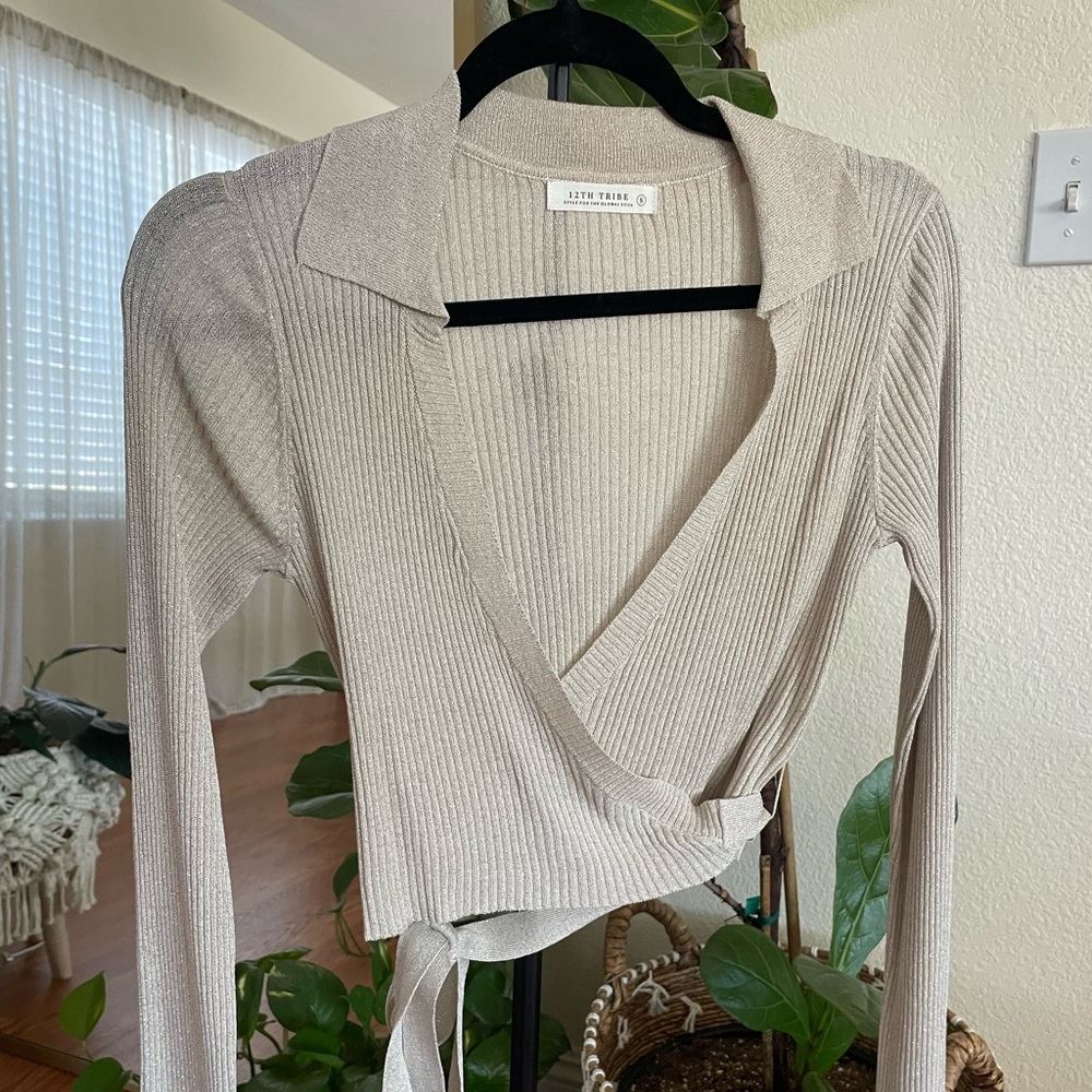 Never worn 12th Tribe top with back tie detail XS